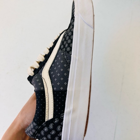 Vans Old Skool Tie Print Patchwork sneakers in black 8 - Picture 7 of 11